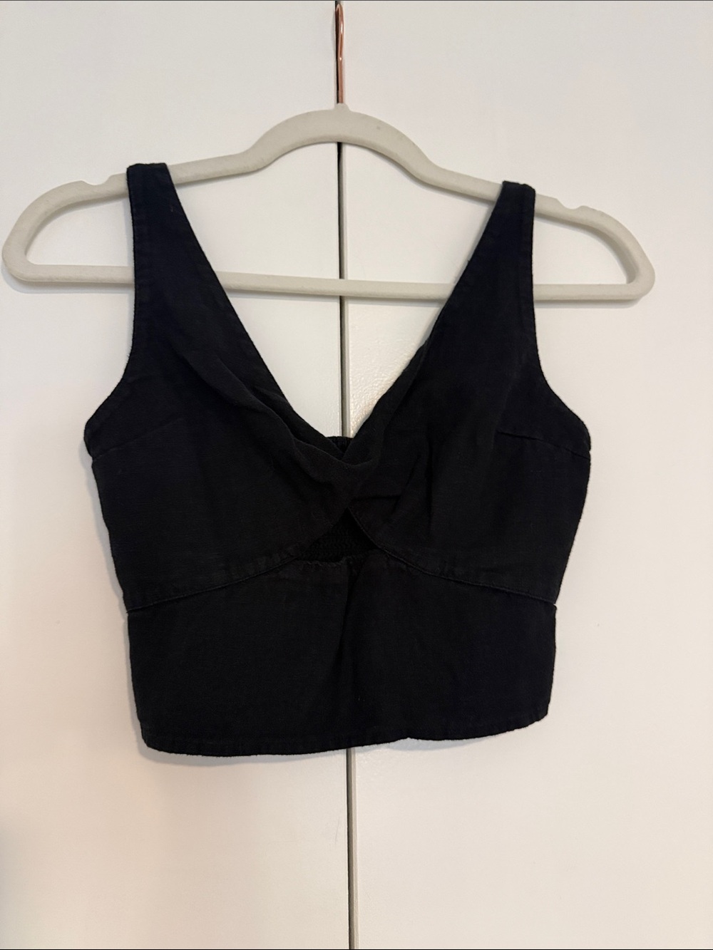 Abercrombie & Fitch Black Cropped Twist-Front Tank Top